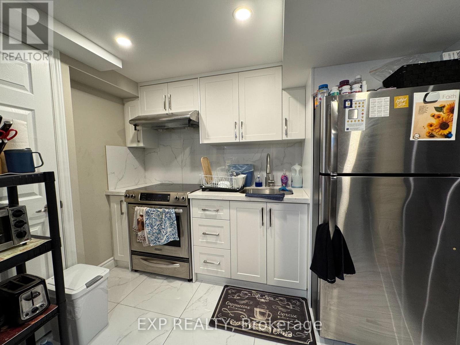 Lower F - 62 Southdale Drive, Markham, Ontario  L3P 1J8 - Photo 10 - N12656746