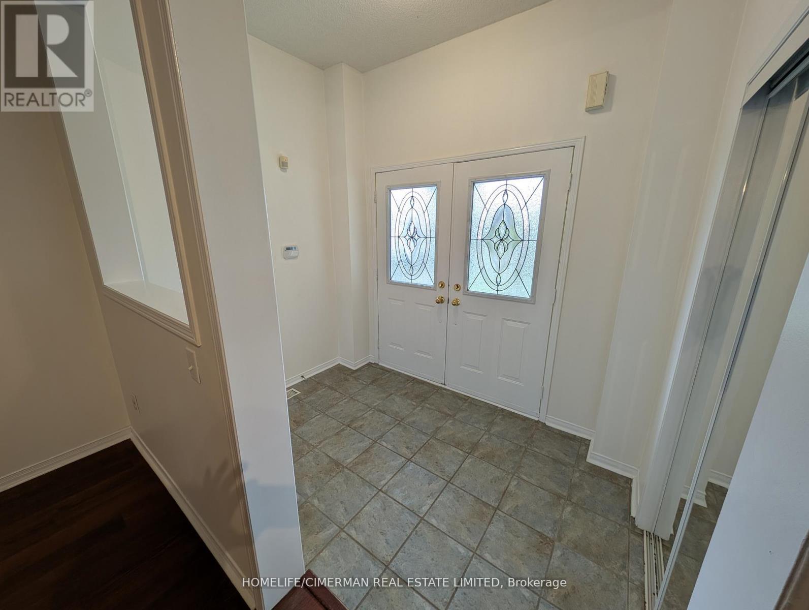 50 Antique Drive, Richmond Hill, Ontario  L4E 3X5 - Photo 2 - N12656784