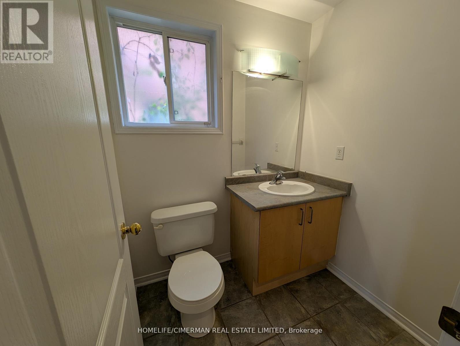 50 Antique Drive, Richmond Hill, Ontario  L4E 3X5 - Photo 9 - N12656784