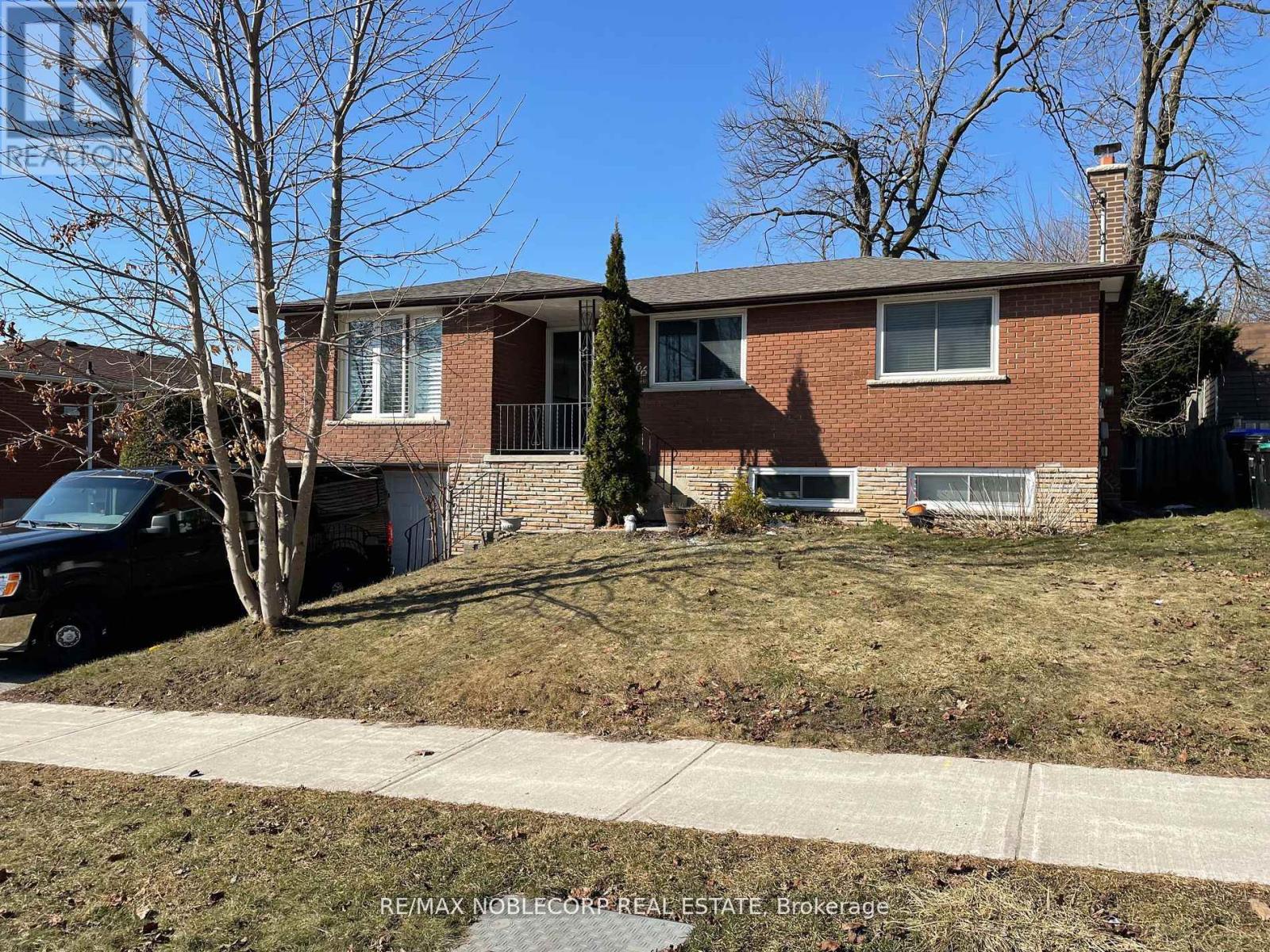 BSMT - 166 COLLINGS AVENUE, Bradford West Gwillimbury, Ontario