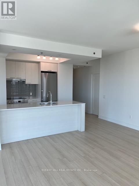 1702 - 310 Tweedsmuir Avenue, Toronto, Ontario  M5P 2Y2 - Photo 6 - C12600892