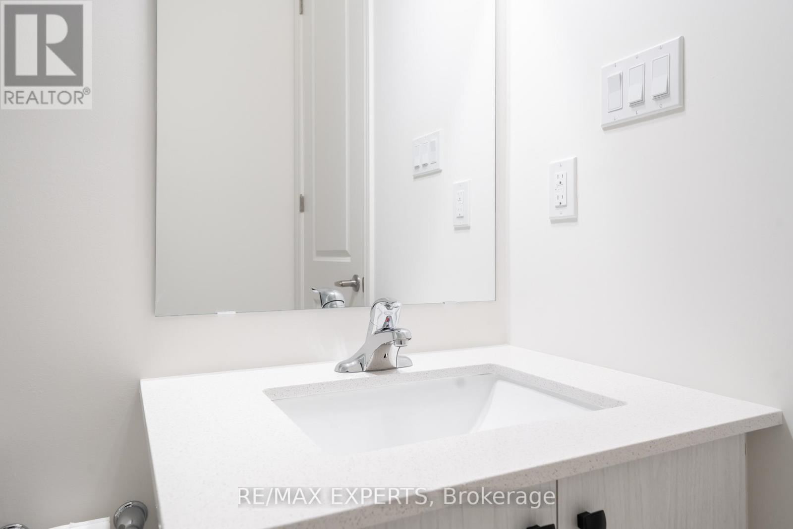 #main - 54 Debois Street, Kawartha Lakes, Ontario  K9V 0S5 - Photo 13 - X12656436