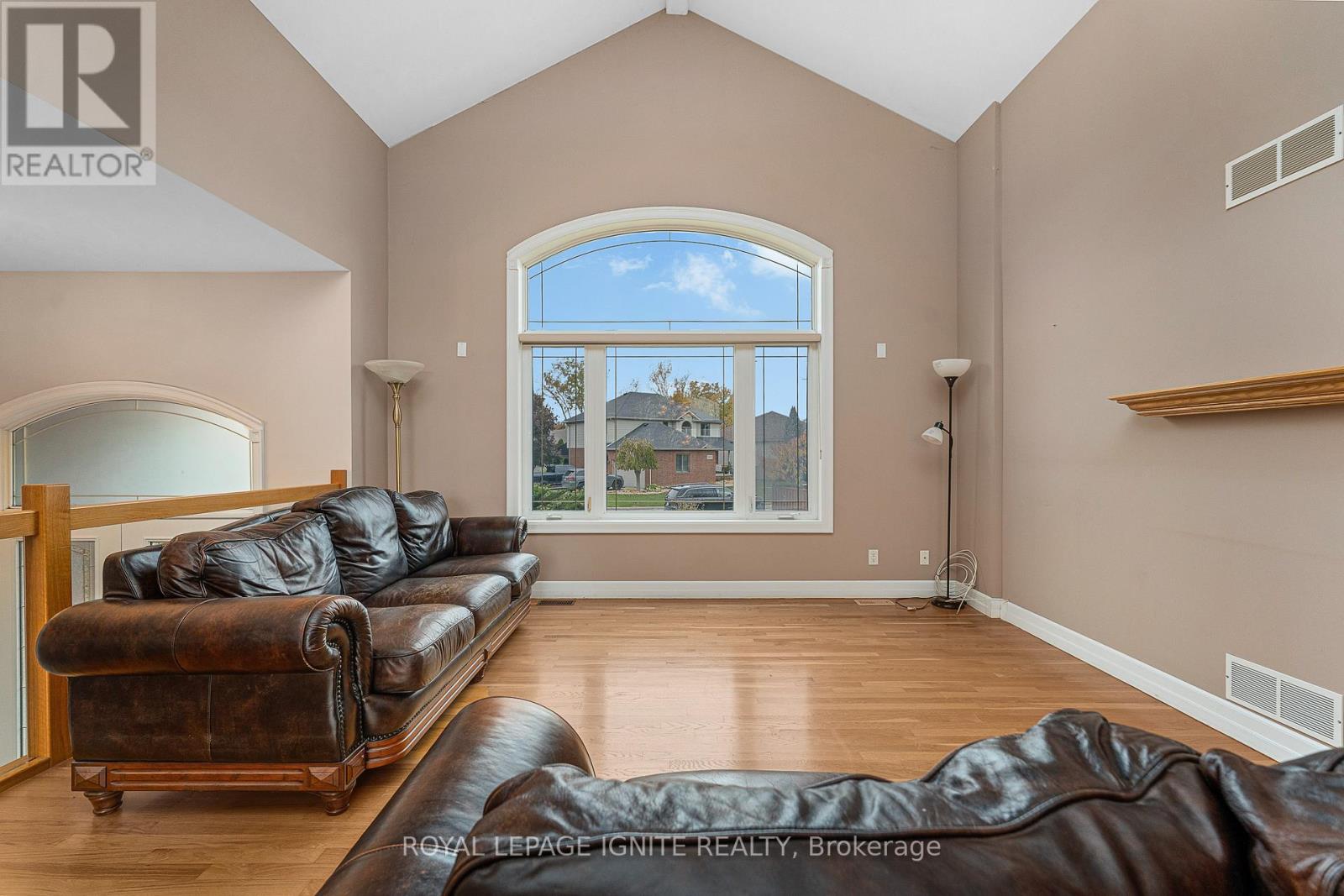 9617 Manitou Crescent, Windsor, Ontario  N8P 1H9 - Photo 16 - X12656544