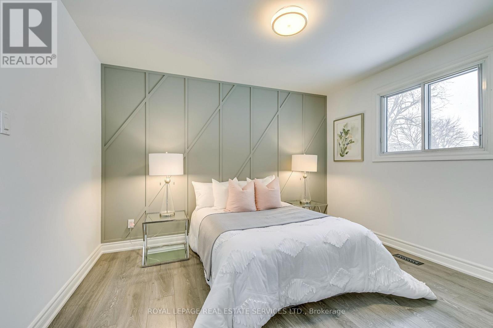 26 Miller Road, Oakville, Ontario  L6H 1J6 - Photo 22 - W12656792