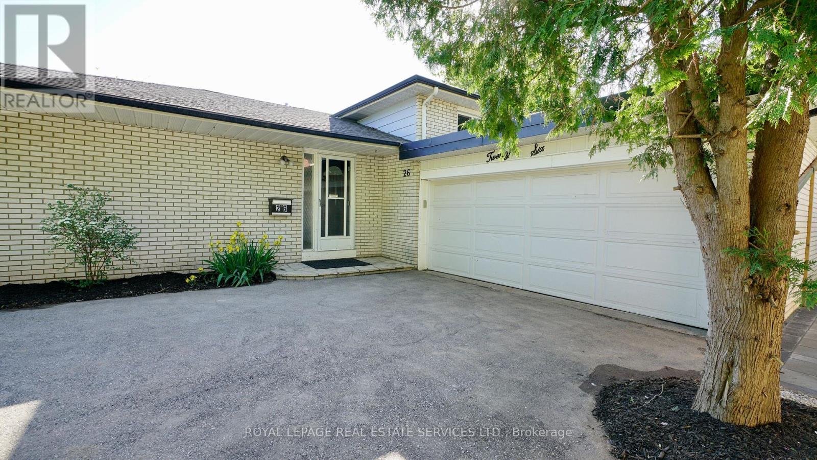 26 Miller Road, Oakville, Ontario  L6H 1J6 - Photo 3 - W12656792