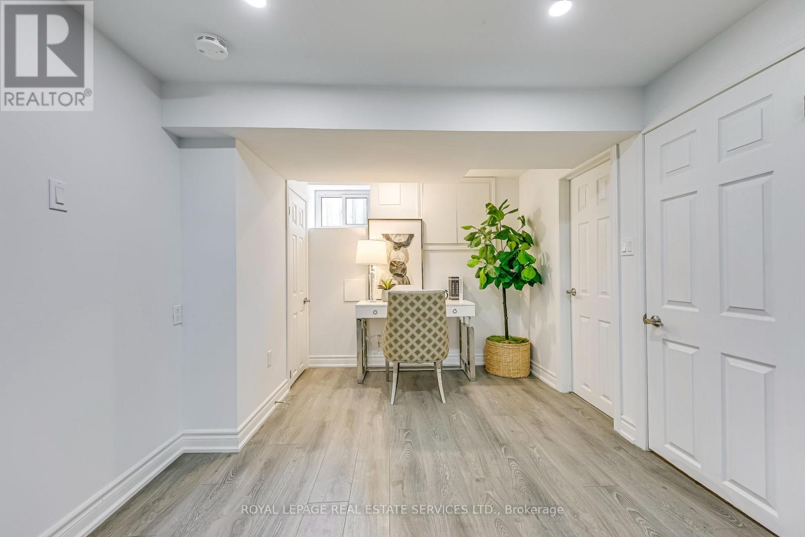 26 Miller Road, Oakville, Ontario  L6H 1J6 - Photo 31 - W12656792