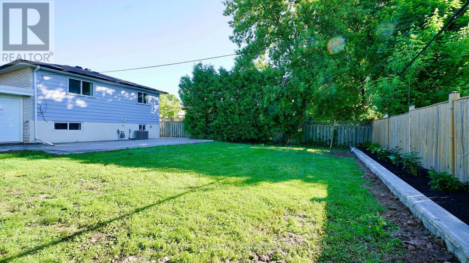 26 Miller Road, Oakville, Ontario  L6H 1J6 - Photo 40 - W12656792