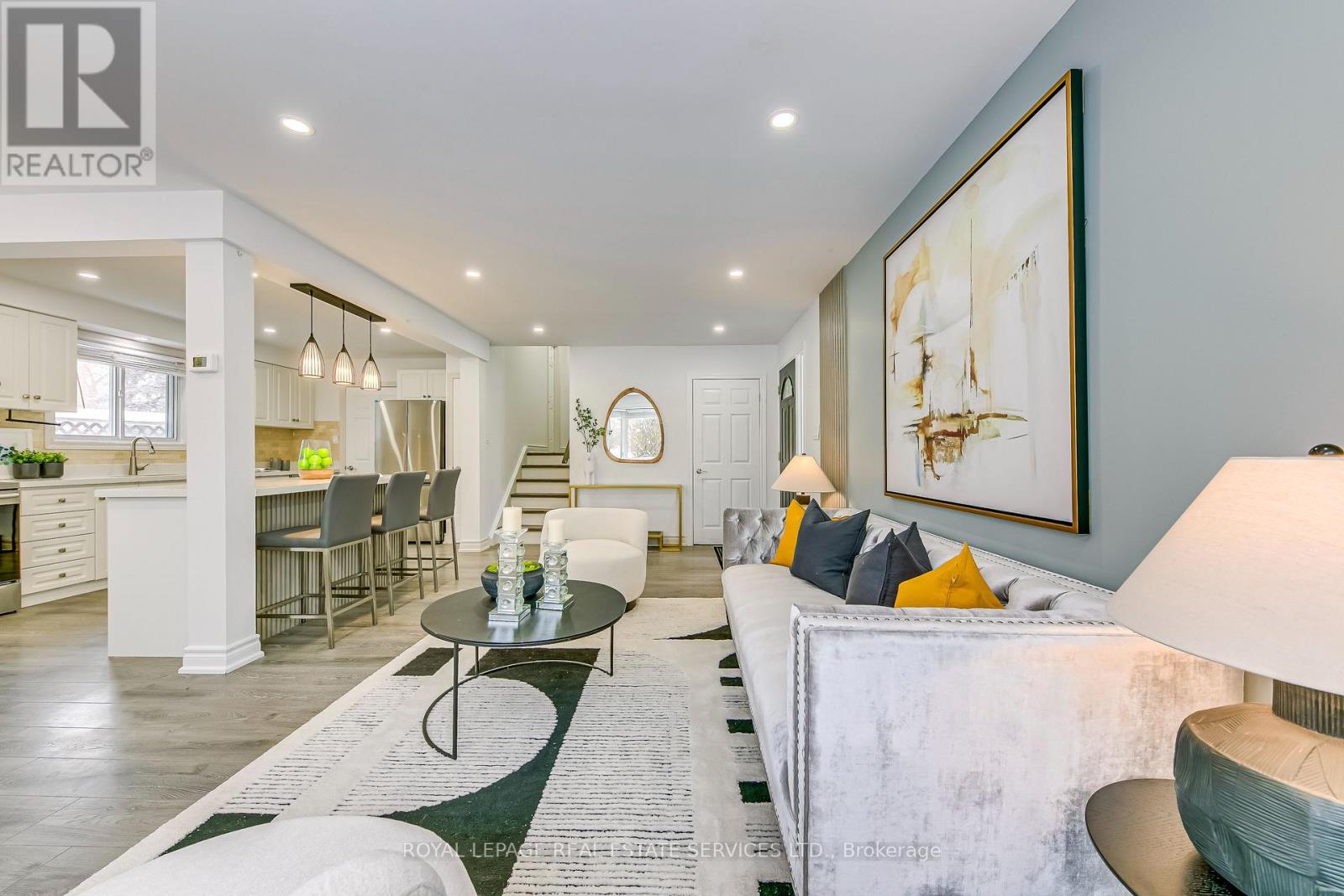 26 Miller Road, Oakville, Ontario  L6H 1J6 - Photo 7 - W12656792