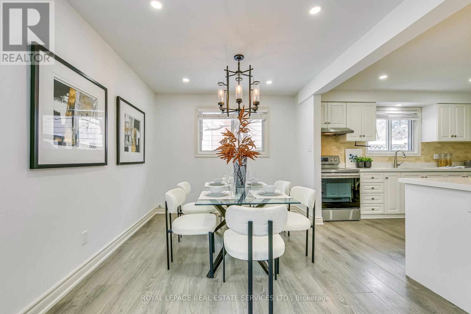 26 Miller Road, Oakville, Ontario  L6H 1J6 - Photo 8 - W12656792