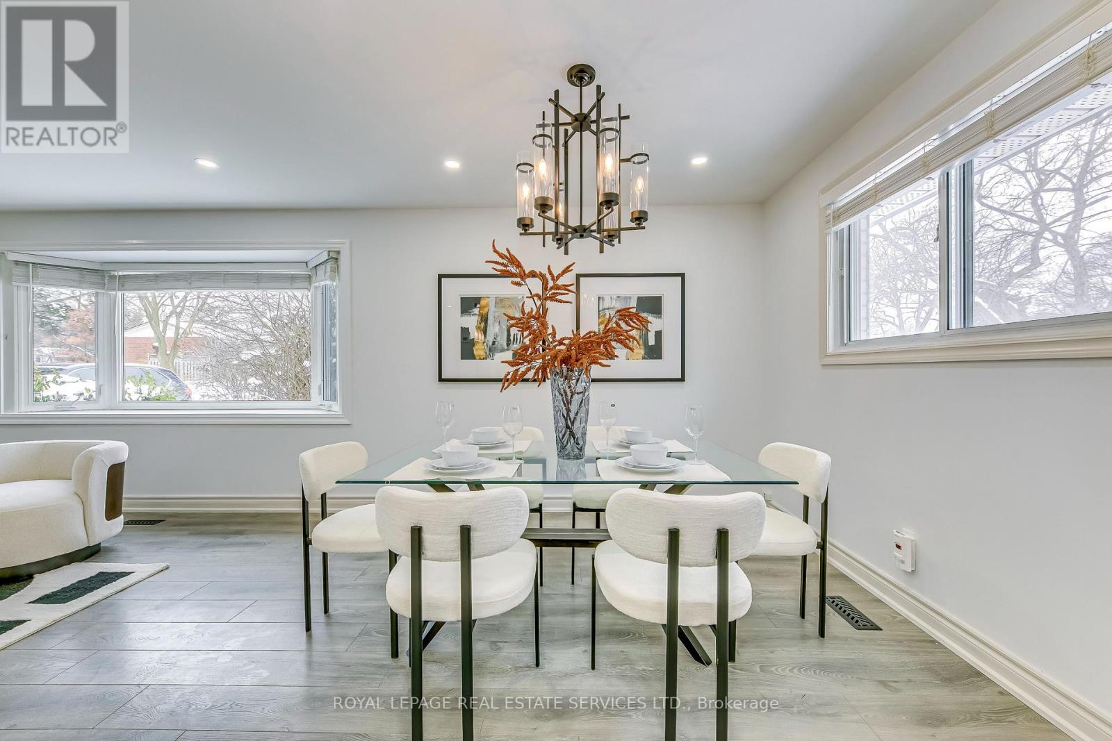 26 Miller Road, Oakville, Ontario  L6H 1J6 - Photo 9 - W12656792