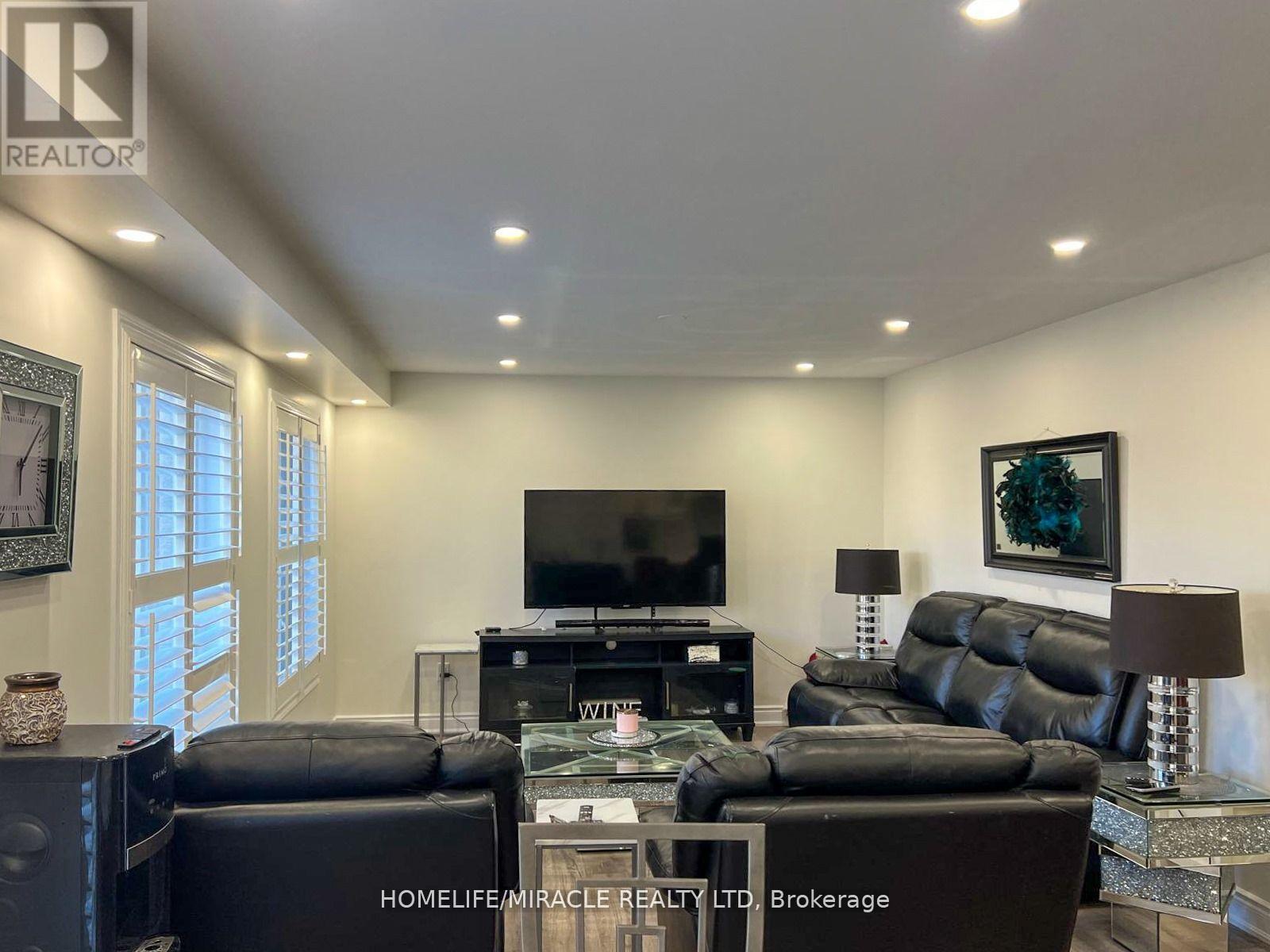 112 Gillespie Drive, Brantford, Ontario  N3T 0K2 - Photo 24 - X12656704