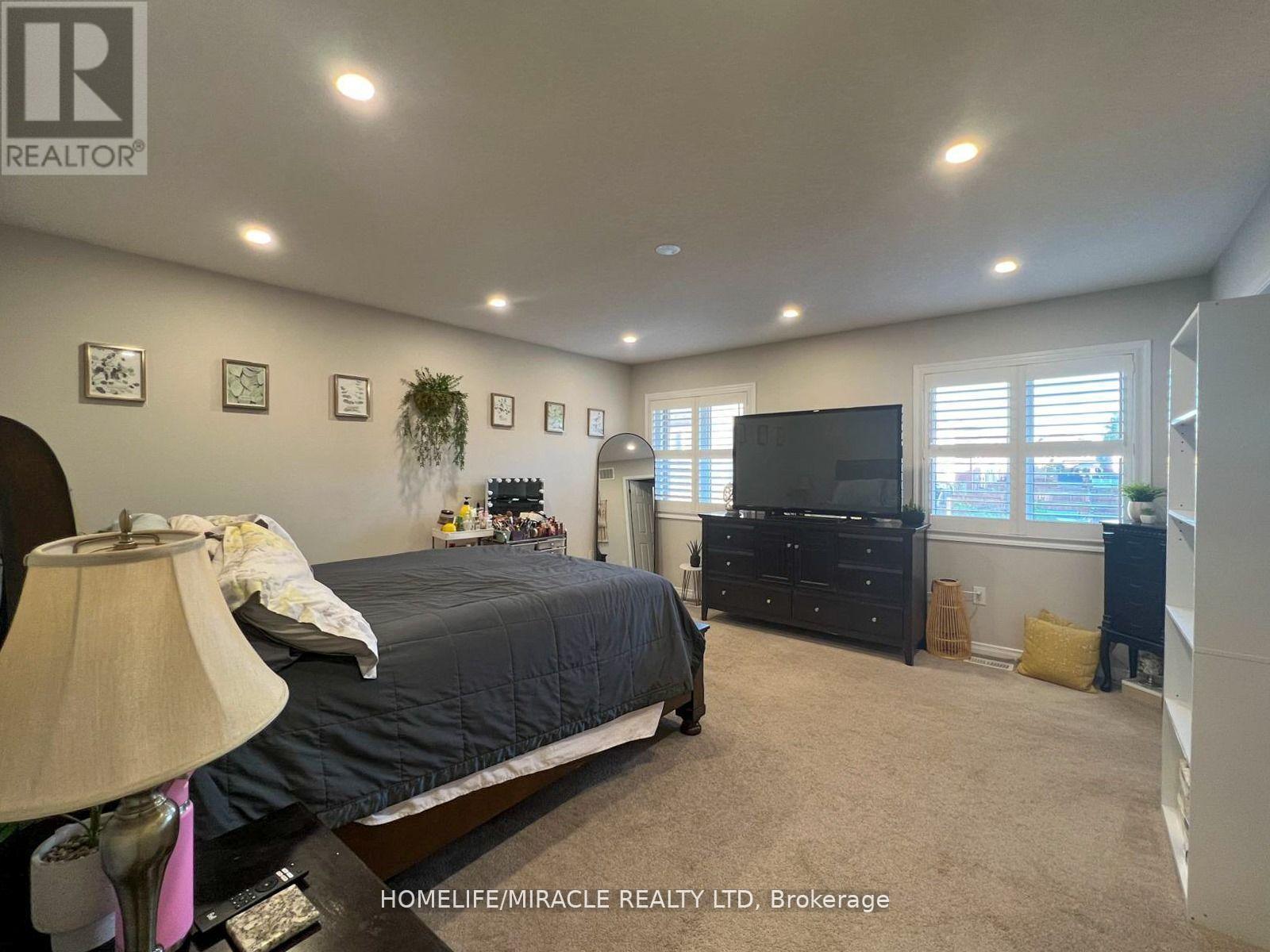 112 Gillespie Drive, Brantford, Ontario  N3T 0K2 - Photo 31 - X12656704