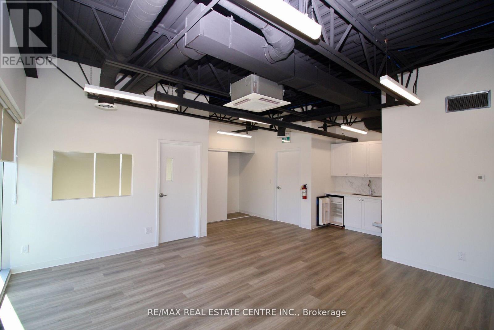 16 - 587 Hanlon Creek Boulevard, Guelph, Ontario  N1C 0A1 - Photo 25 - X12656782