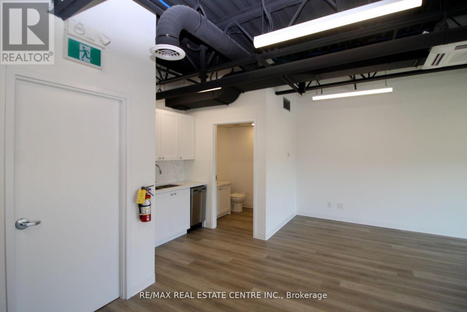 16 - 587 Hanlon Creek Boulevard, Guelph, Ontario  N1C 0A1 - Photo 27 - X12656782