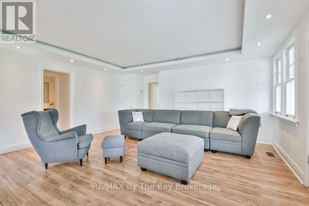 3 - 1067 Mosley Street, Wasaga Beach, Ontario  L9Z 2G7 - Photo 11 - S12638356