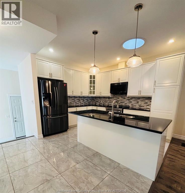 21 Babkirk Lane, Leamington, Ontario  N8H 0A1 - Photo 6 - 26000047