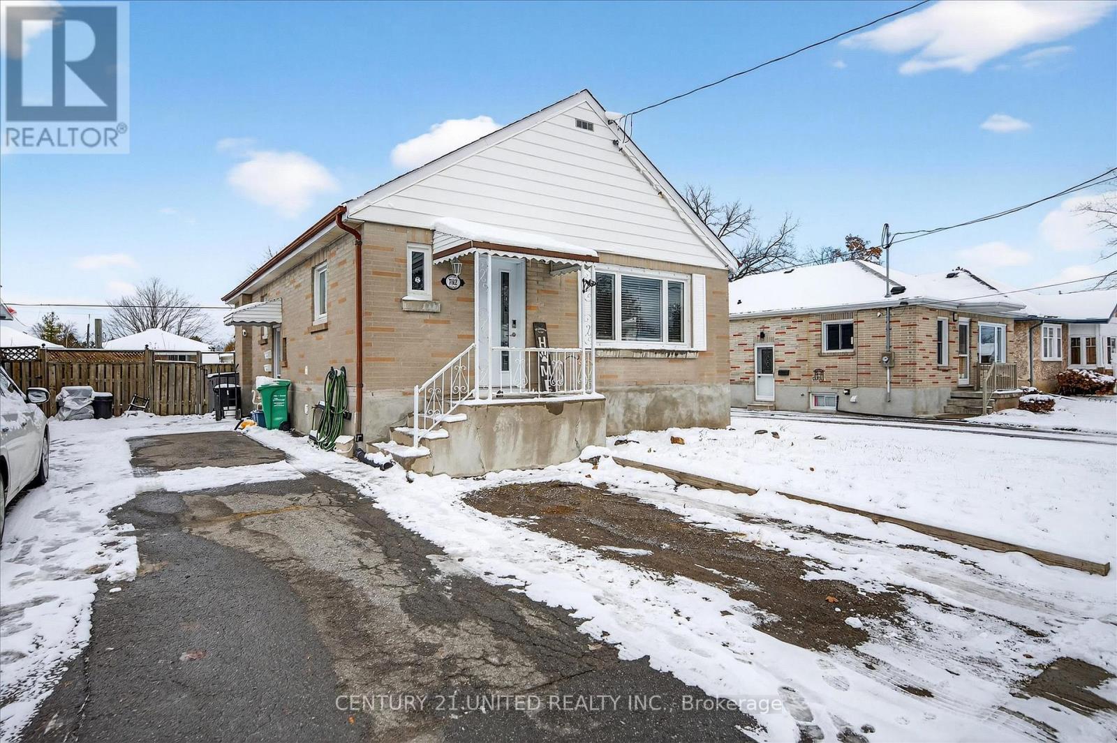 762 Cameron Street, Peterborough, Ontario K9J 3Z8 - Photo 3 - X12656804
