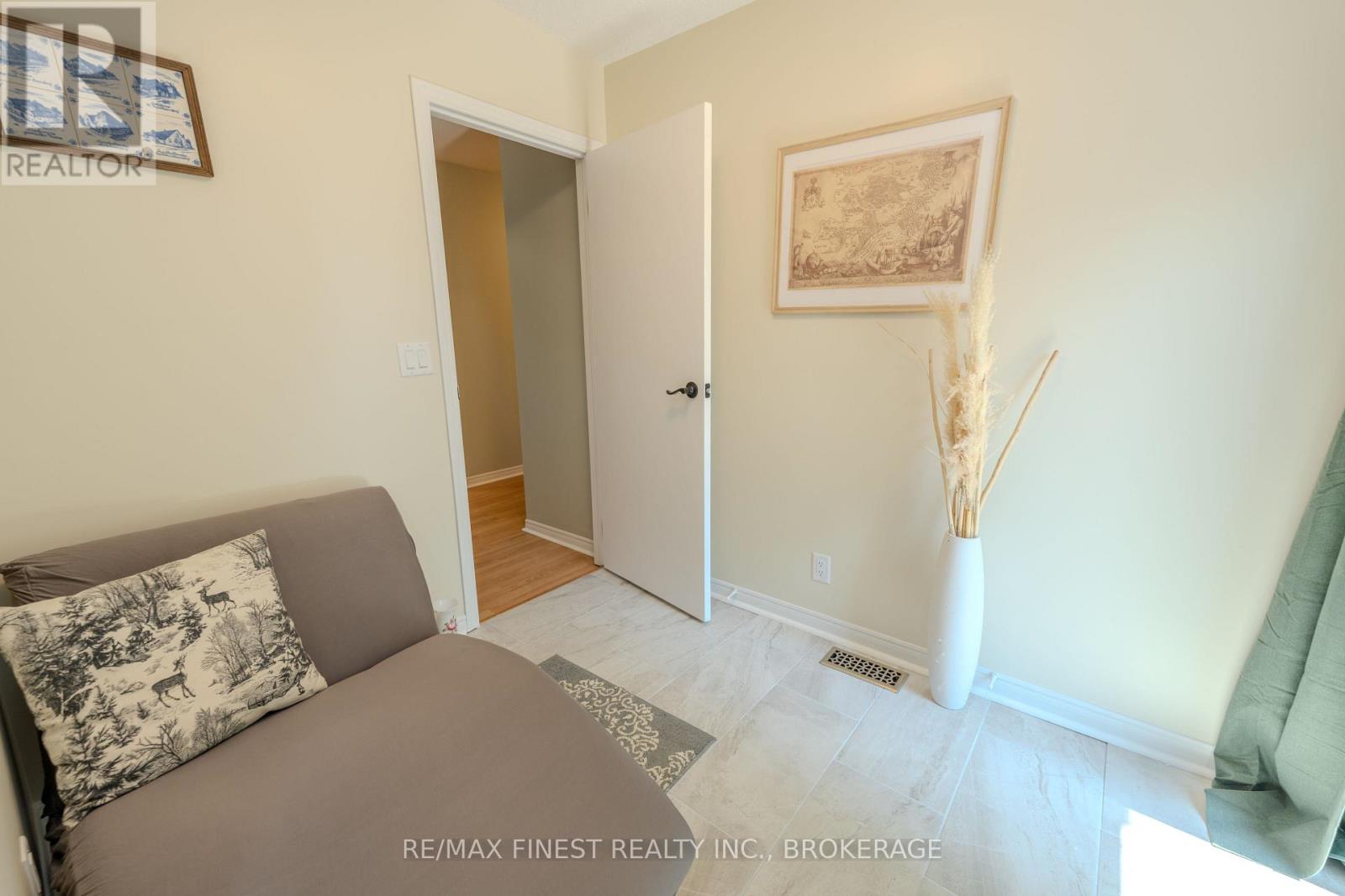 888 Simmons Road, Loyalist, Ontario  K0H 2H0 - Photo 14 - X12656796