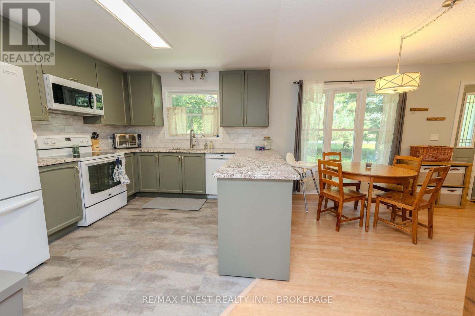 888 Simmons Road, Loyalist, Ontario  K0H 2H0 - Photo 9 - X12656796