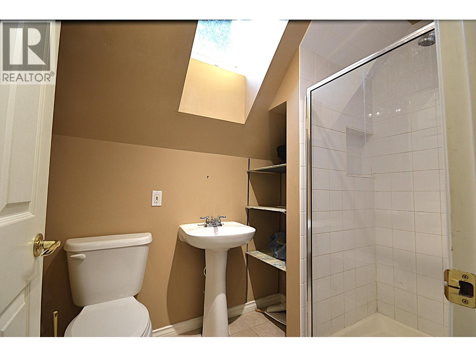 610 Robinson Street, Coquitlam, British Columbia  V3J 4E3 - Photo 19 - R3075266