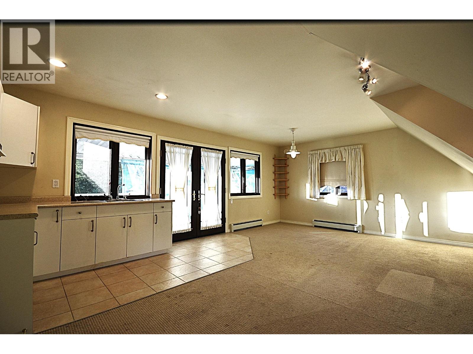 610 Robinson Street, Coquitlam, British Columbia  V3J 4E3 - Photo 21 - R3075266