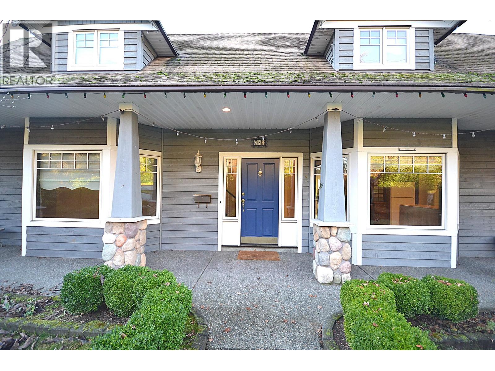 610 Robinson Street, Coquitlam, British Columbia  V3J 4E3 - Photo 2 - R3075266