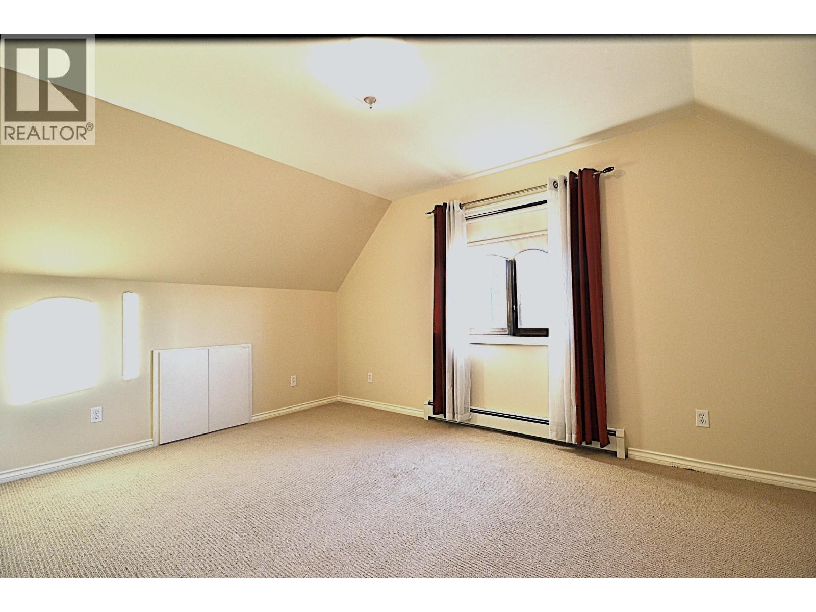 610 Robinson Street, Coquitlam, British Columbia  V3J 4E3 - Photo 26 - R3075266