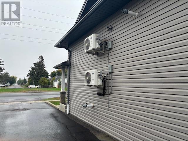 1333 James St S, Thunder Bay, Ontario  P7E 0B1 - Photo 4 - TB252997