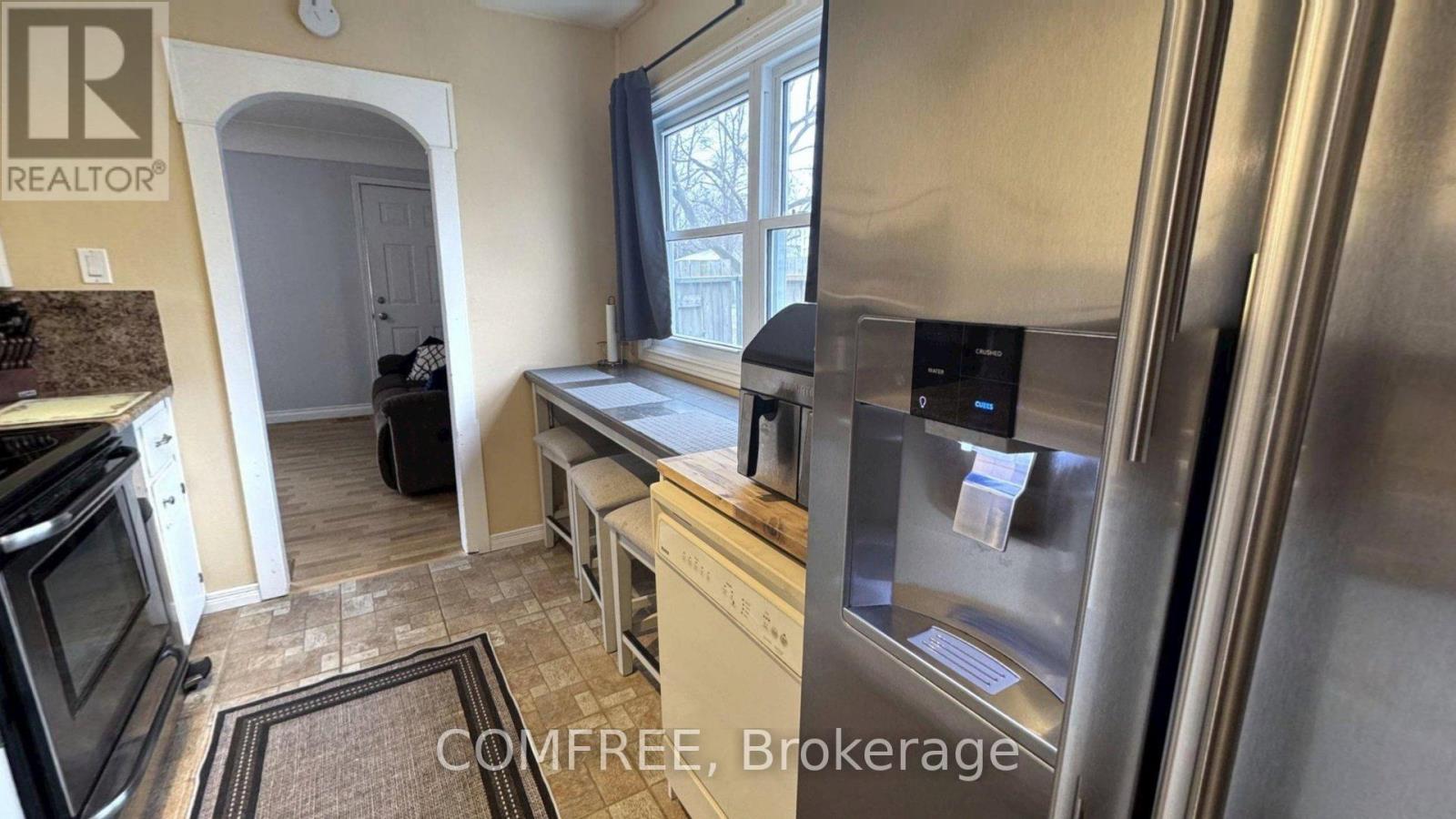 22 Bond Avenue, Chatham-Kent, Ontario  N0P 2L0 - Photo 14 - X12656838