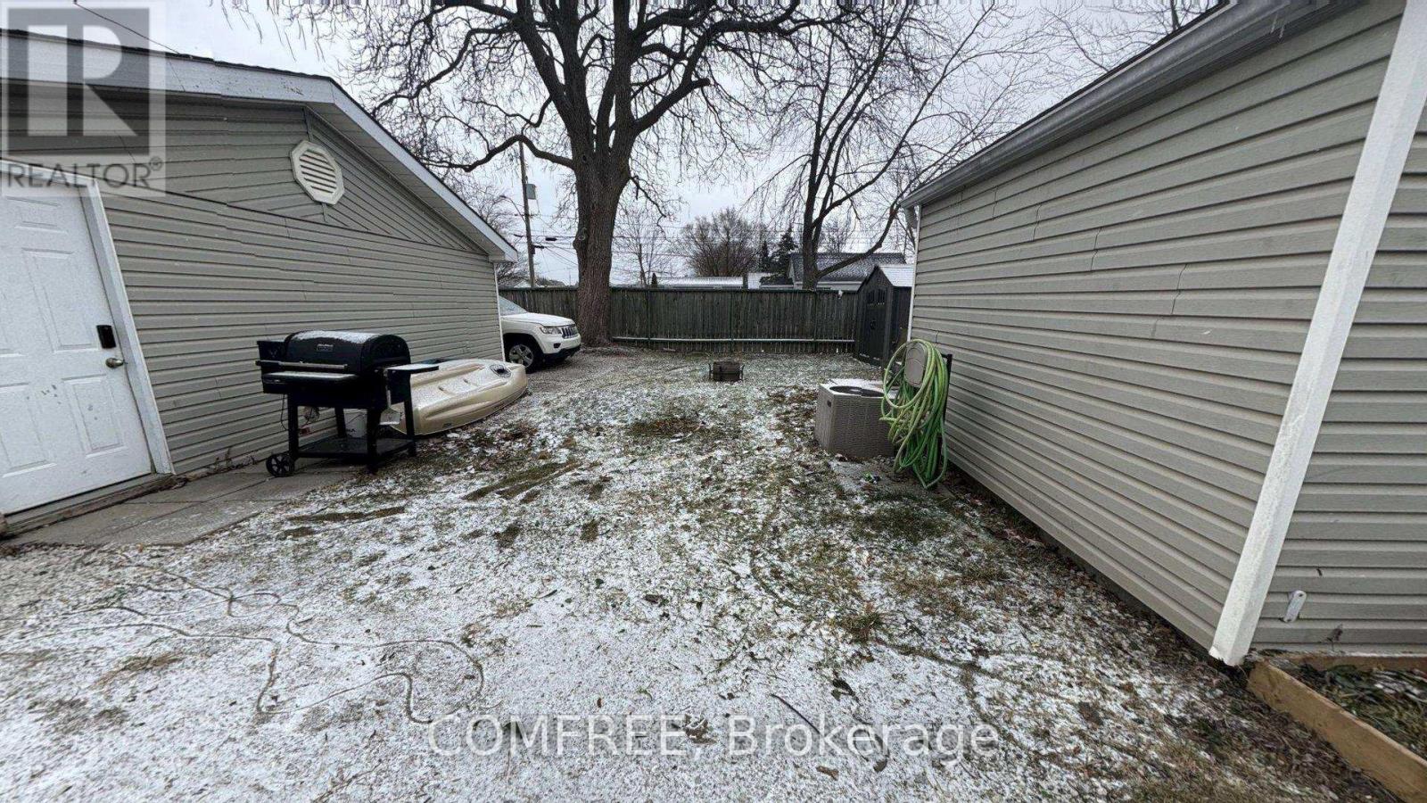 22 Bond Avenue, Chatham-Kent, Ontario  N0P 2L0 - Photo 25 - X12656838