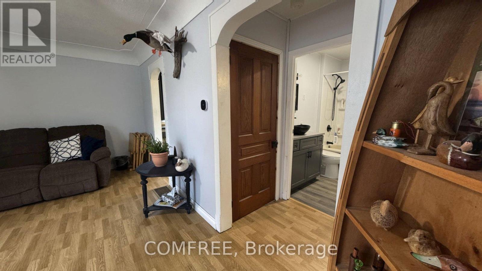 22 Bond Avenue, Chatham-Kent, Ontario  N0P 2L0 - Photo 6 - X12656838