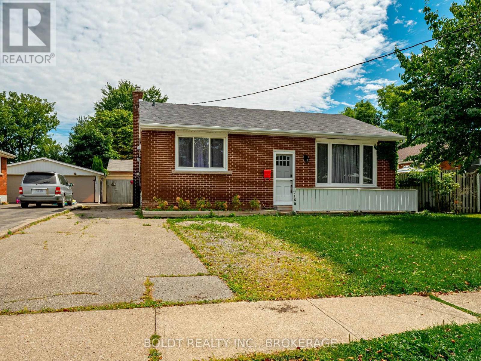 Lower - 7160 Waters Avenue, Niagara Falls, Ontario  L2G 5X6 - Photo 1 - X12656846