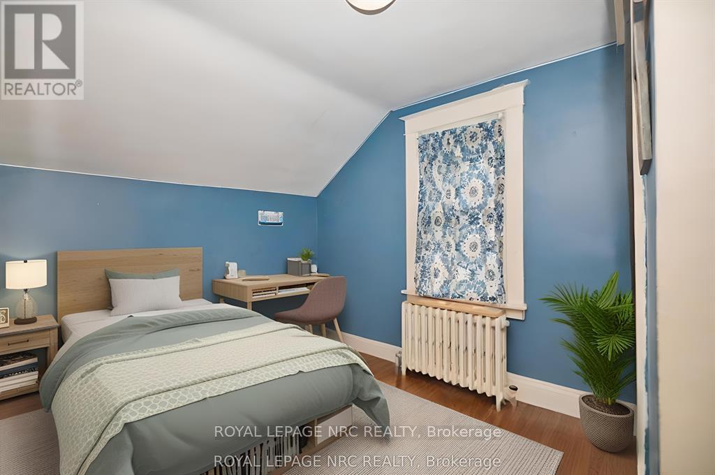 92 Dufferin Street, St. Catharines (Downtown), Ontario  L2R 1Z8 - Photo 11 - X12656940