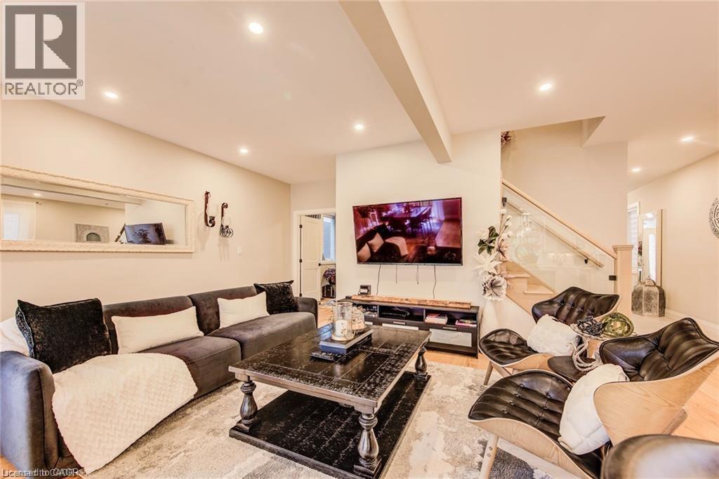 928 Chapel Hill Court, Kitchener, Ontario  N2R 0P4 - Photo 30 - 40793065