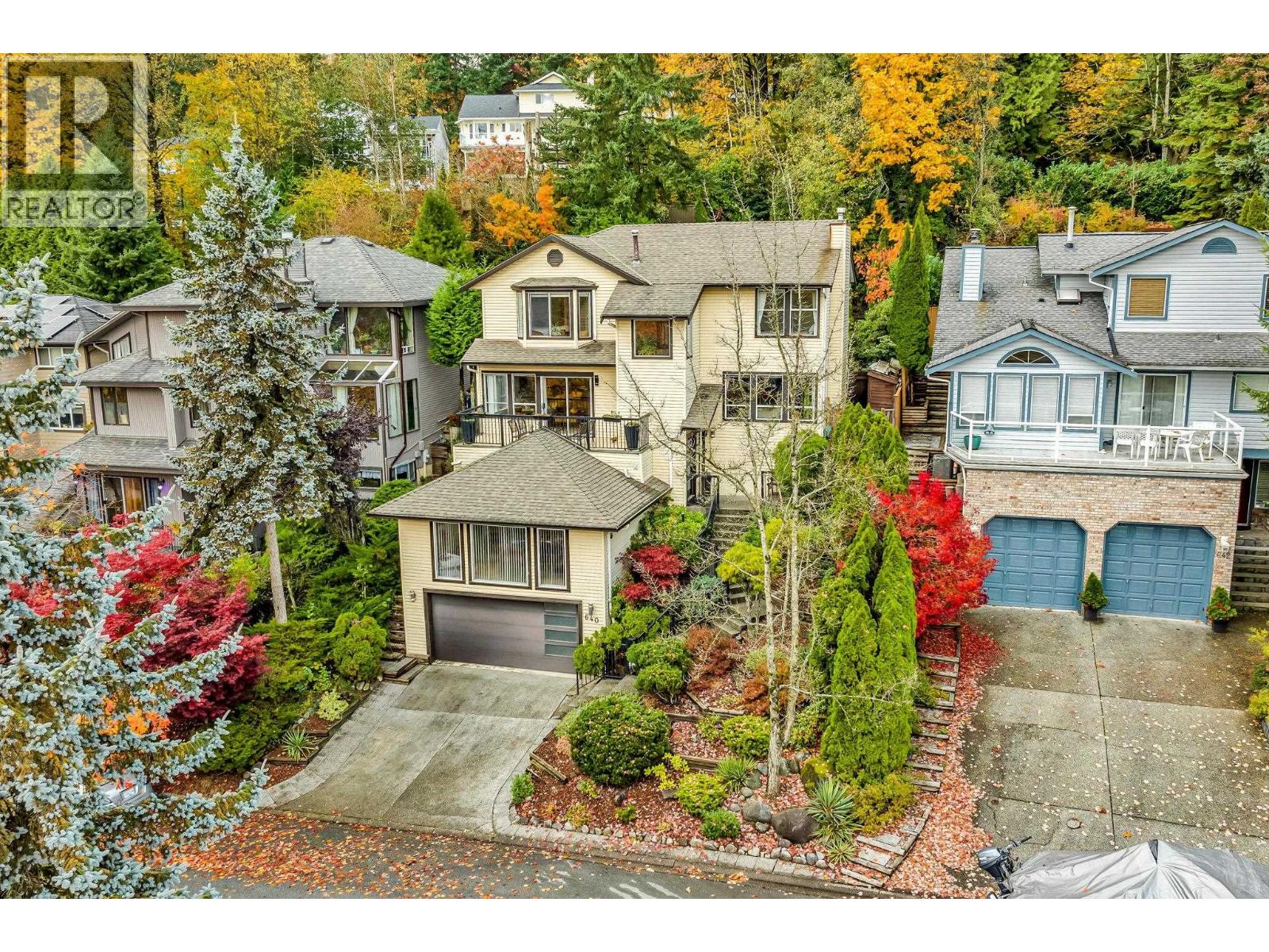 640 Thurston Close, Port Moody, British Columbia  V3H 4J3 - Photo 2 - R3062874