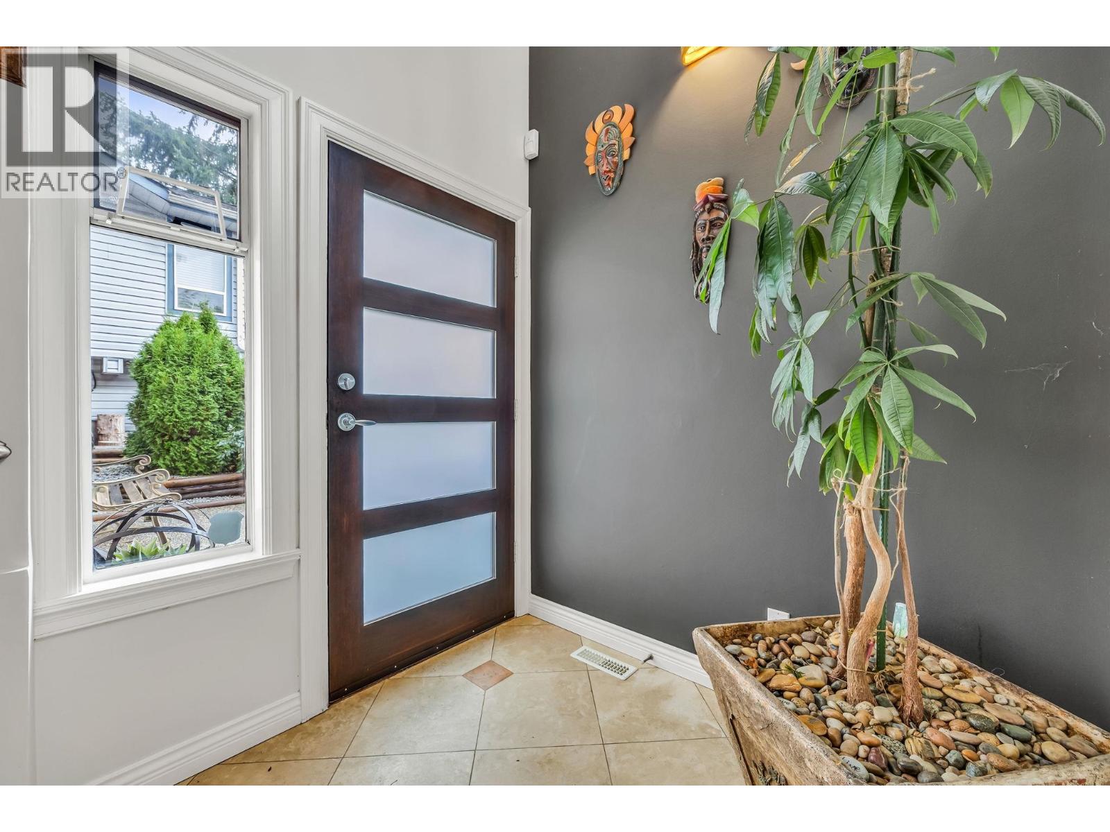 640 Thurston Close, Port Moody, British Columbia  V3H 4J3 - Photo 5 - R3062874