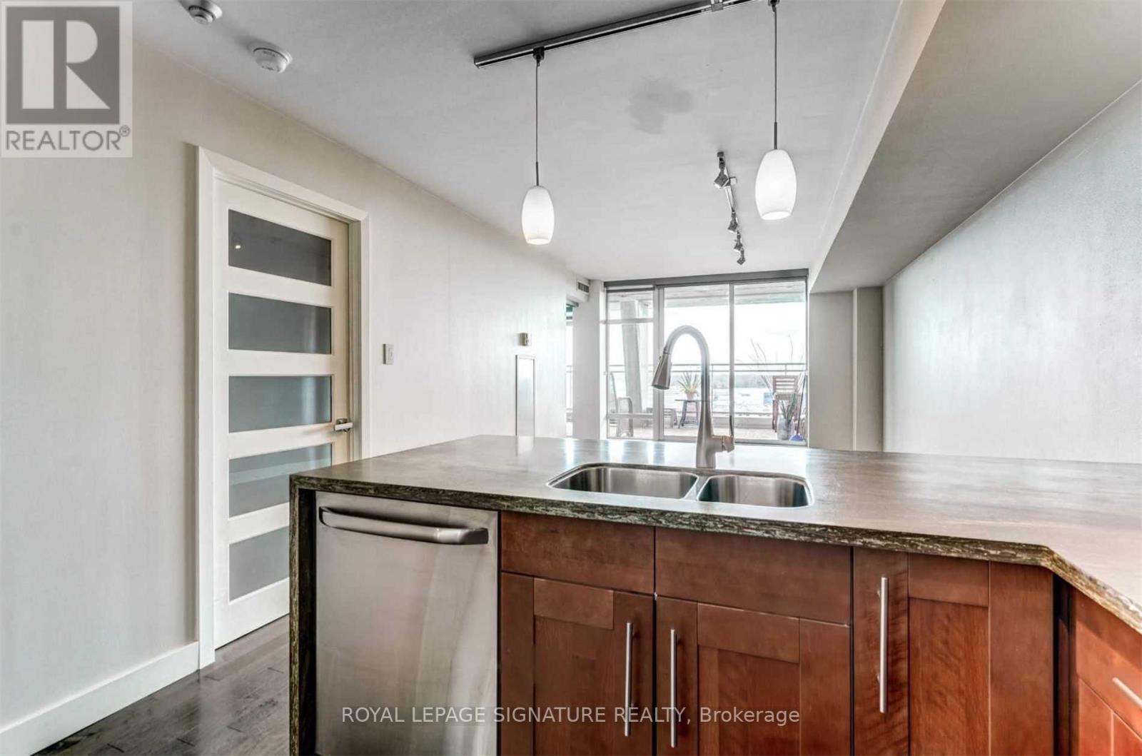 1211 - 650 Queens Quay W, Toronto, Ontario  M5V 3N2 - Photo 15 - C12656798