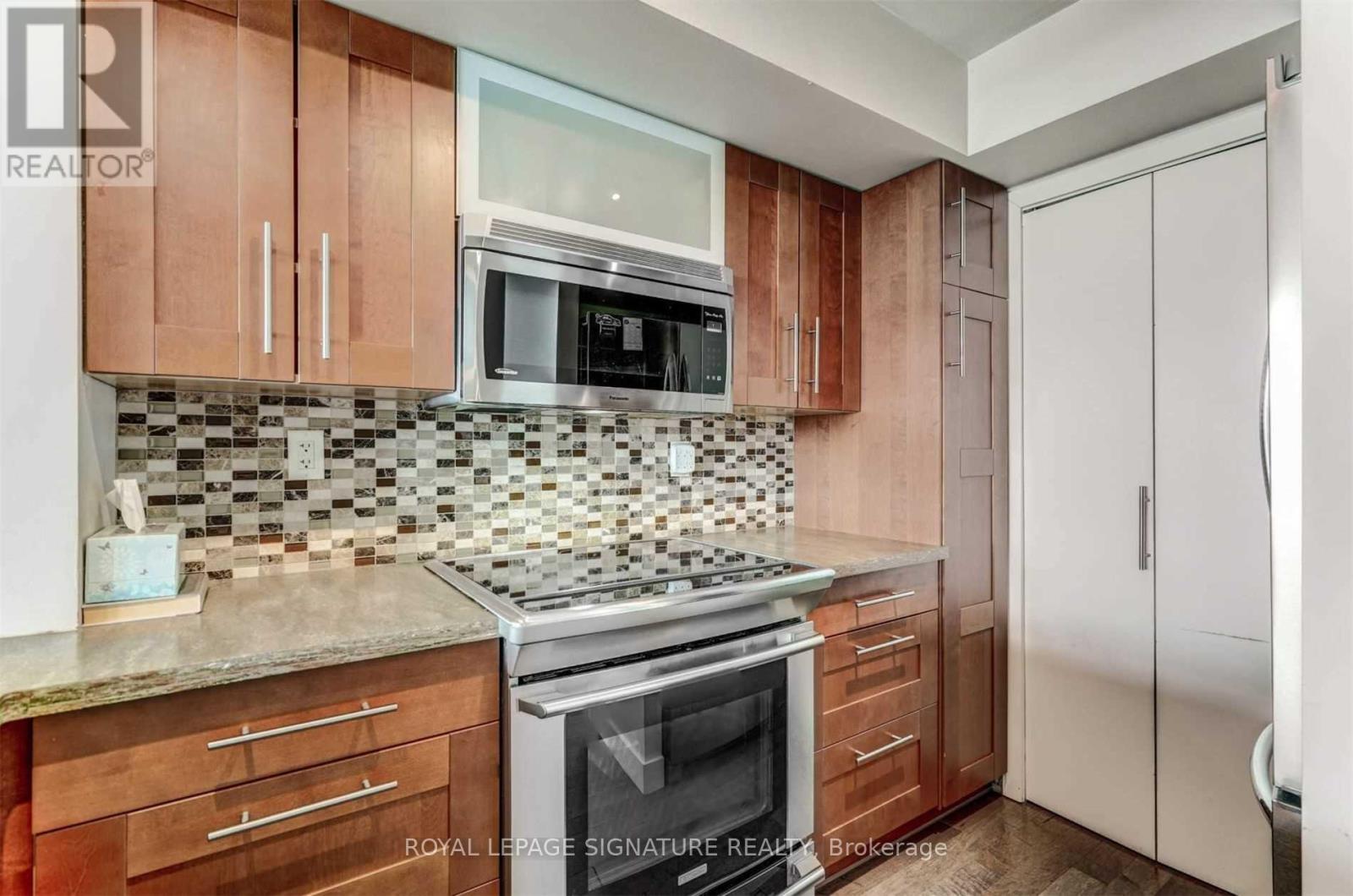 1211 - 650 Queens Quay W, Toronto, Ontario  M5V 3N2 - Photo 16 - C12656798