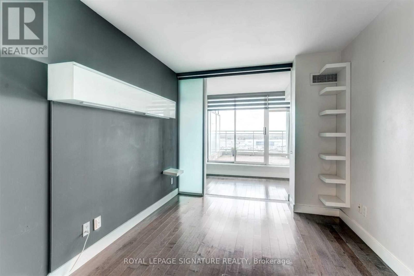 1211 - 650 Queens Quay W, Toronto, Ontario  M5V 3N2 - Photo 21 - C12656798