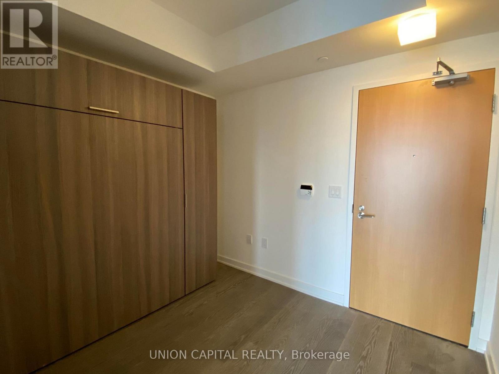 4909 - 11 Wellesley Street W, Toronto, Ontario  M4Y 0G4 - Photo 8 - C12656816