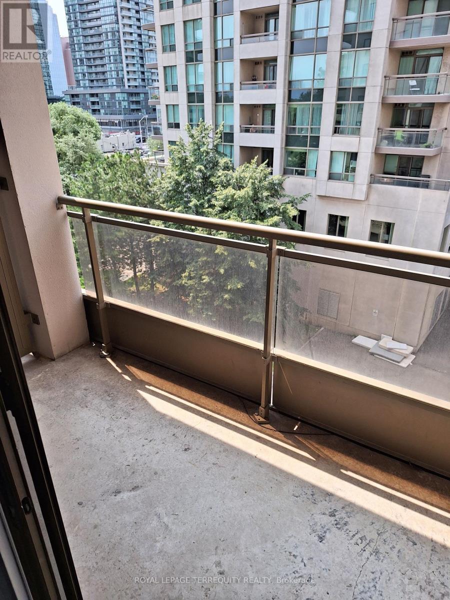 601 - 256 Doris Avenue, Toronto, Ontario  M2N 6X8 - Photo 14 - C12656868