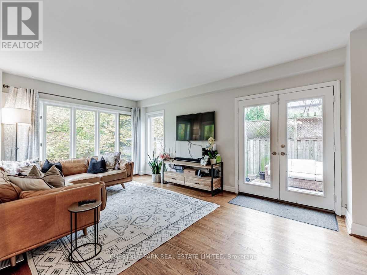 29 Glenvale Boulevard, Toronto, Ontario  M4G 2V3 - Photo 15 - C12656980