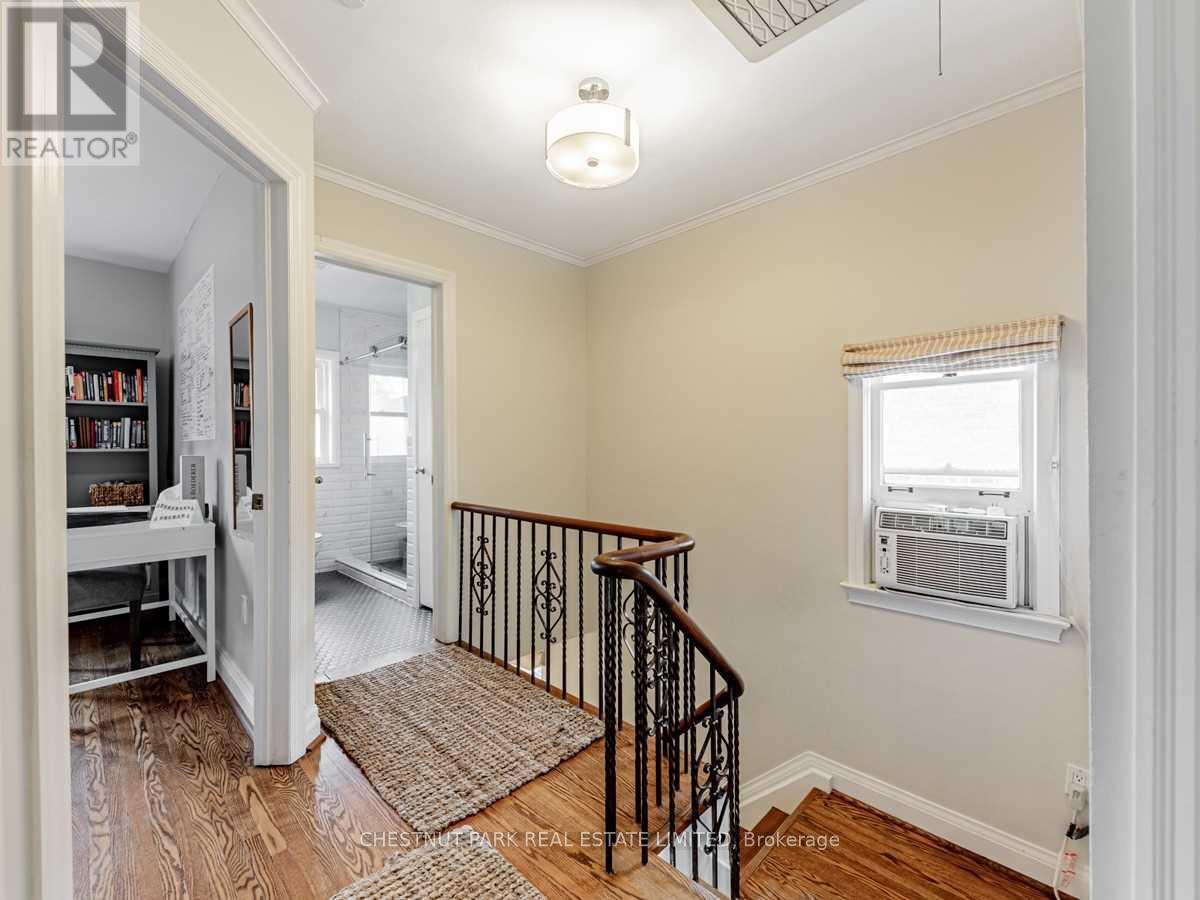 29 Glenvale Boulevard, Toronto, Ontario  M4G 2V3 - Photo 19 - C12656980