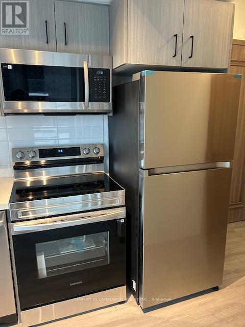 A812 - 3421 Sheppard Avenue E, Toronto, Ontario  M1T 0C1 - Photo 5 - E12656810