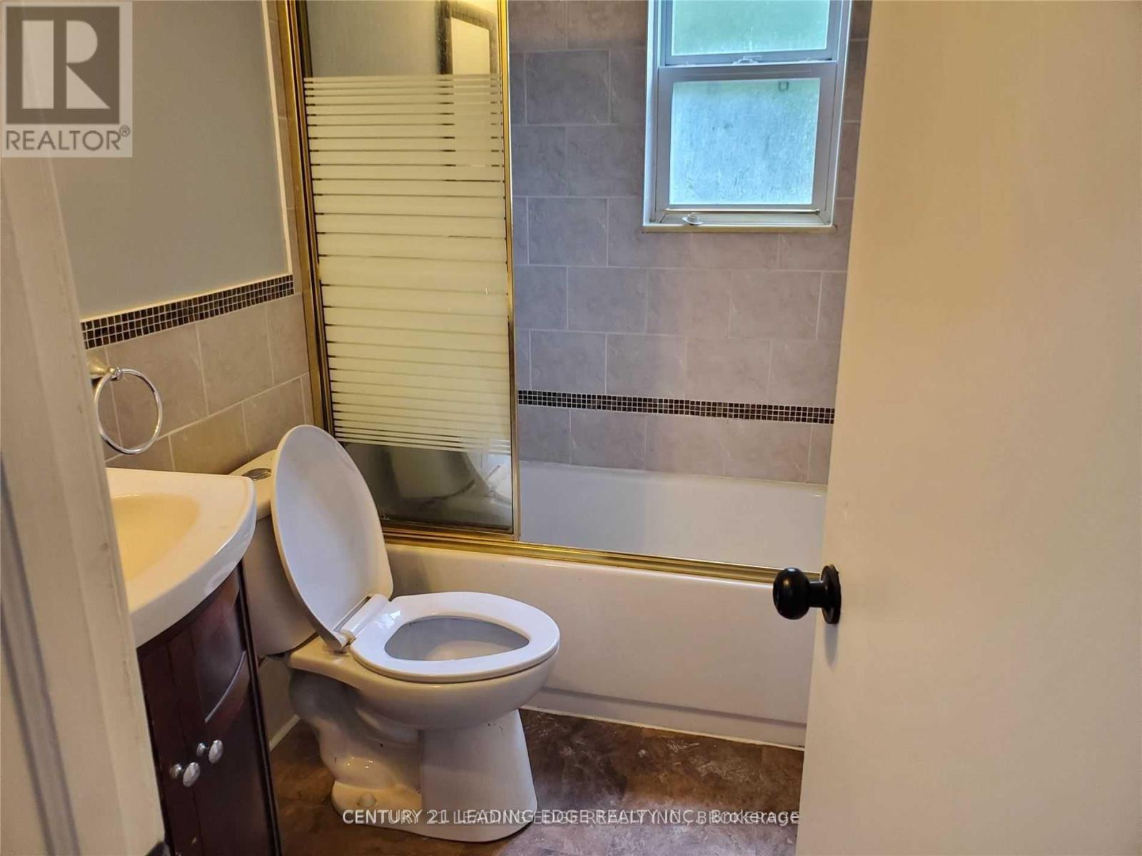 Main - 70 Admiral Road, Ajax, Ontario L1S 2N9 - Photo 5 - E12656880