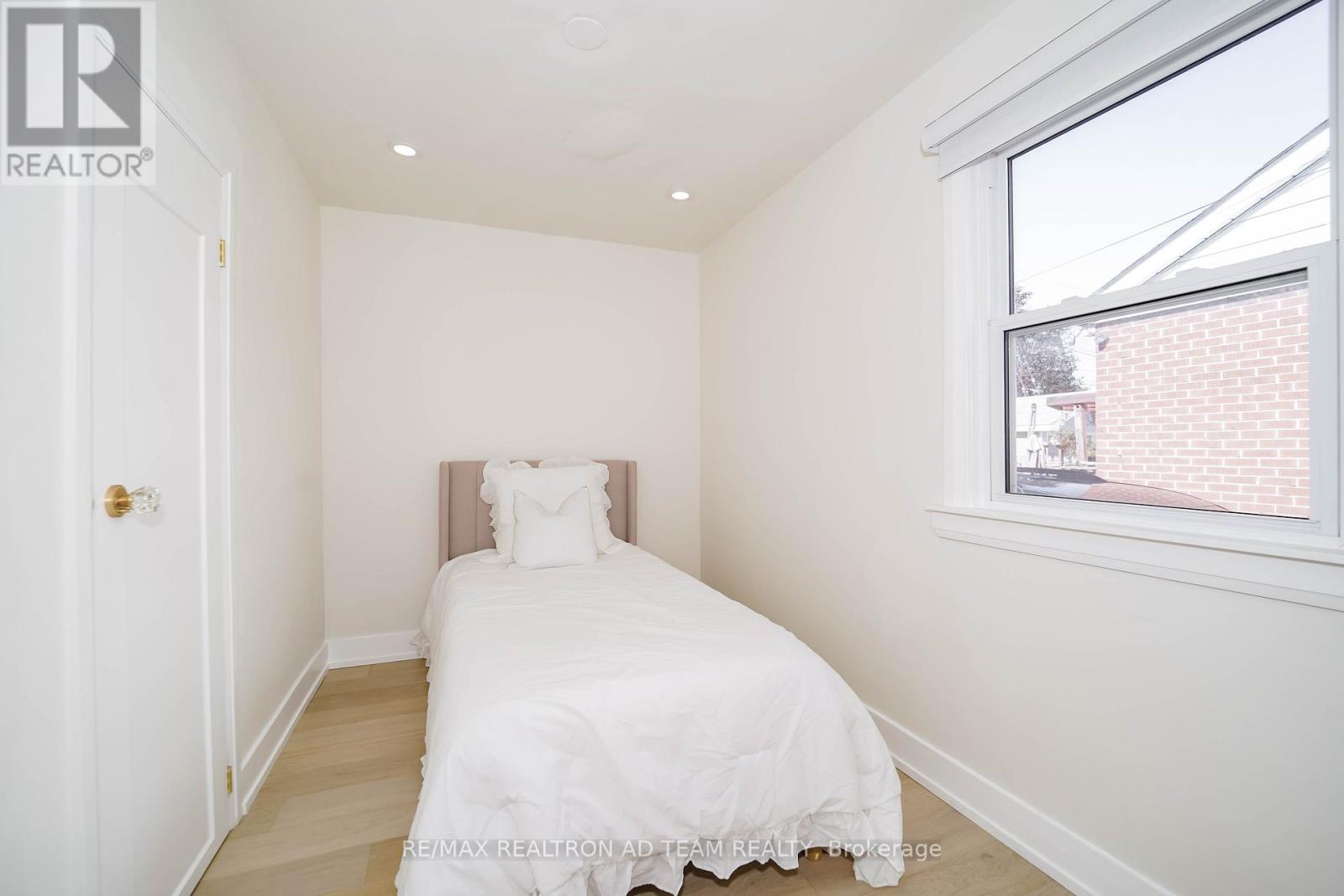 82 Admiral Road, Ajax, Ontario  L1S 2N9 - Photo 10 - E12656972