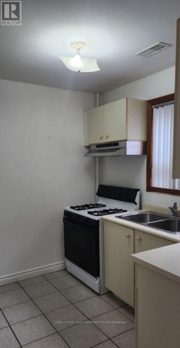 3 - 10088 Yonge Street, Richmond Hill, Ontario L4C 1T8 - Photo 3 - N12656910