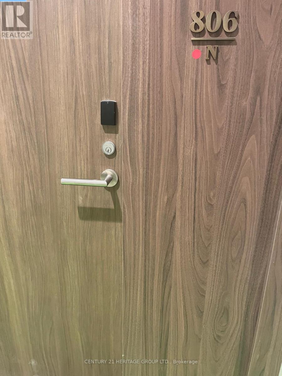 806 - 8188 Yonge Street, Markham, Ontario  L4J 1W5 - Photo 2 - N12656924