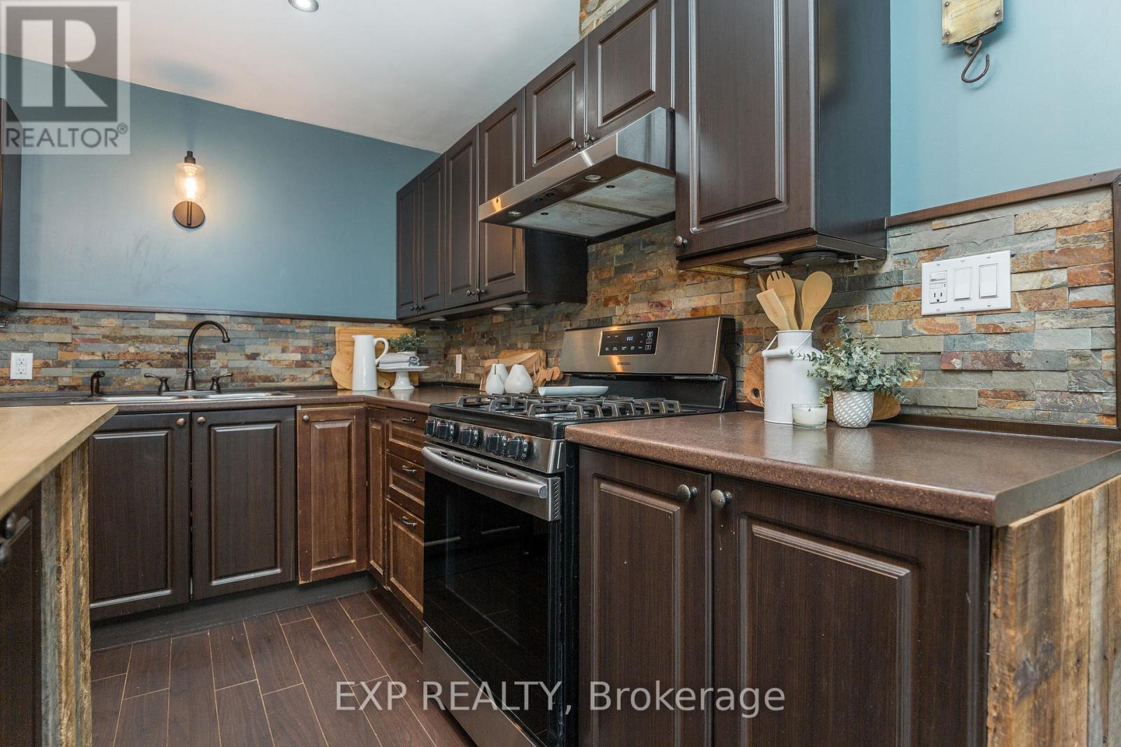 1104 Ferrier Avenue, Innisfil (Lefroy), Ontario  L0L 1W0 - Photo 13 - N12656982