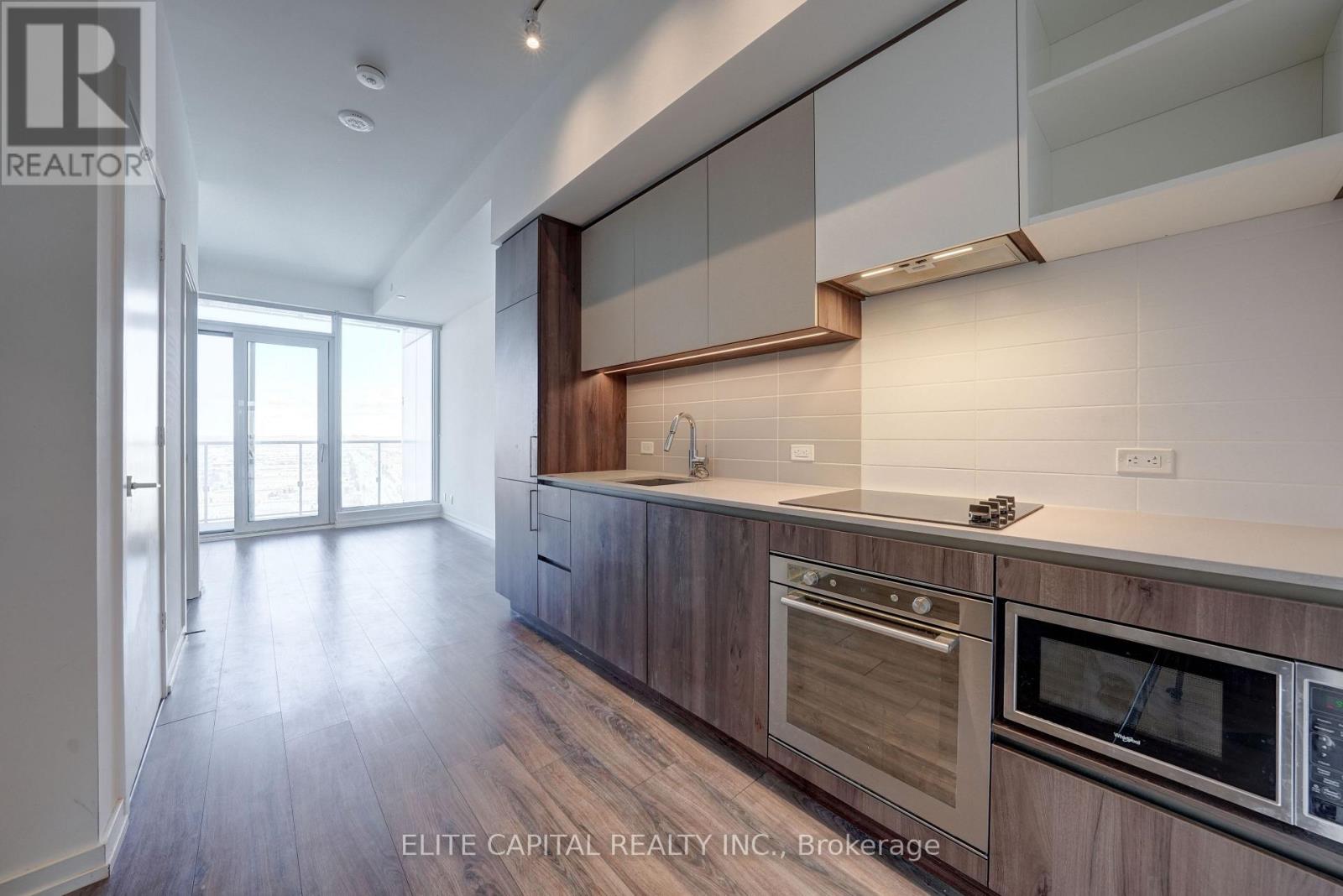 3007 - 7890 Jane Street, Vaughan, Ontario  L4K 0K9 - Photo 2 - N12649152